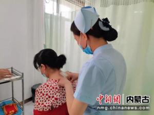呼和浩特市免费贴敷三伏贴公益活动惠及呼和浩特1.3万群众