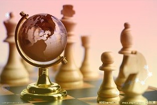 老年居民被“封”在家常备药不够怎么办?这三名志愿者身上带了60多张医保卡